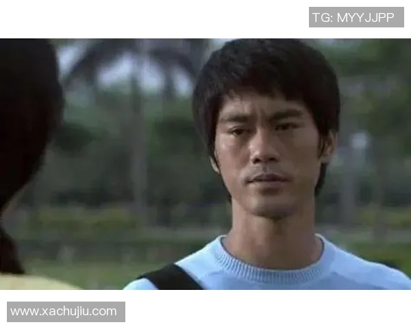 足球明星陈国坤的传奇人生与足球梦想的追逐之路